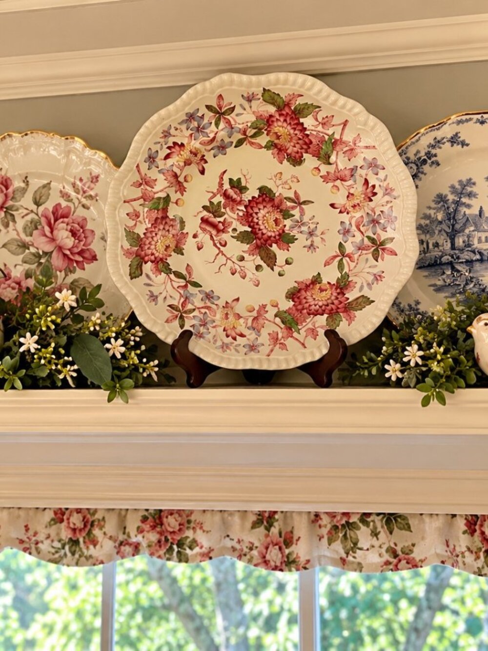 Copeland Spode’s Aster Floral Dinner Plate 10.5” – Gadroon Edge –SHIPS FREE
